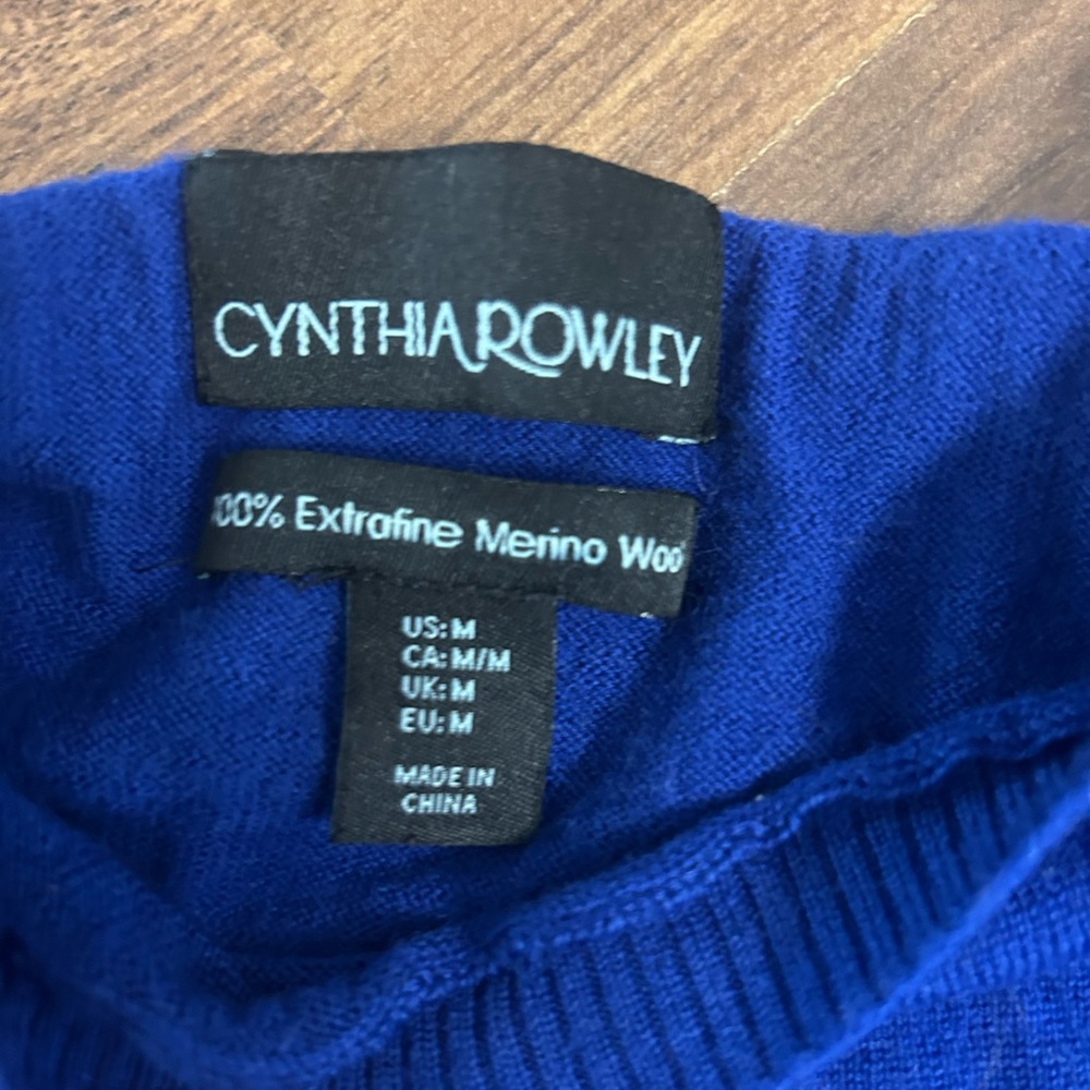 Sweater - Picture 3 of 3